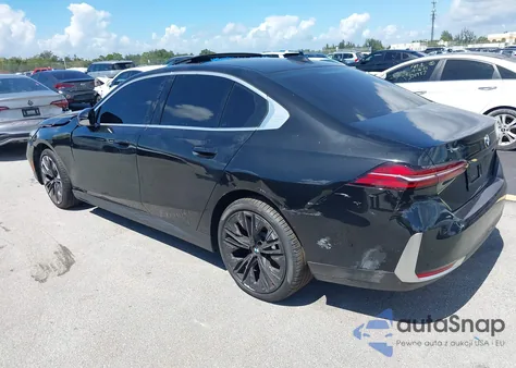 2024 BMW 530 I z USA, uszkodzony, nr VIN WBA43FJ00RCS58506